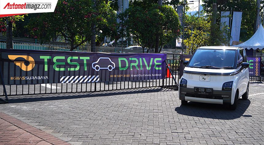 GIIAS Surabaya 2022 : Wuling Resmi Pasarkan Air ev di Kota Pahlawan GIIAS Surabaya 2022 : Wuling Resmi Pasarkan Air ev di Kota Pahlawan