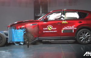 Mazda CX-60 Raih Bintang 5 di EURO NCAP, Nyaris Sempurna! Mazda CX-60 Raih Bintang 5 di EURO NCAP, Nyaris Sempurna!
