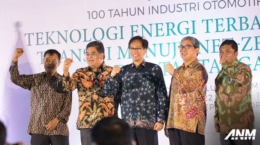 Berita, Seminar Nasional TMMIN ITS 2022: Gelar Seminar Nasional di ITS Surabaya, Toyota Concern Pada Netralitas Karbon