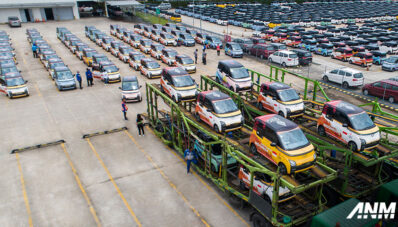 Wuling Serahkan 300 Unit Air EV Sebagai Official Car Partner KTT G20 Wuling Serahkan 300 Unit Air EV Sebagai Official Car Partner KTT G20