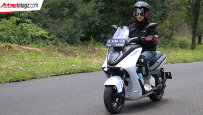 First Ride Yamaha E01 2022, Ini Baru Motor Listrik! First Ride Yamaha E01 2022, Ini Baru Motor Listrik!
