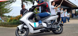 yamaha-e01-2022-indonesia–lady-bikers-rider-front
