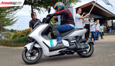 First Ride Yamaha E01 2022, Ini Baru Motor Listrik! First Ride Yamaha E01 2022, Ini Baru Motor Listrik!