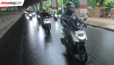Curah Hujan Tinggi, Yamaha Bagikan Tips Berkendara Aman Curah Hujan Tinggi, Yamaha Bagikan Tips Berkendara Aman