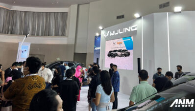 GIIAS Semarang 2022 : Wuling Pamerkan Almaz Hybrid Ke Publik Jateng