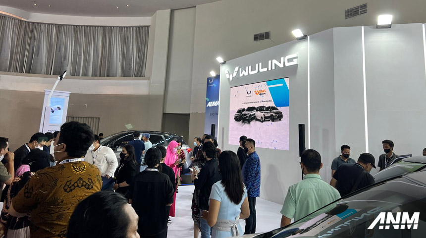 Berita, Booth Wuling GIIAS Semarang: GIIAS Semarang 2022 : Wuling Pamerkan Almaz Hybrid Ke Publik Jateng