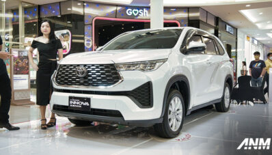 All New Toyota Kijang Innova Zenix Mengaspal di Surabaya, SPK Menumpuk! All New Toyota Kijang Innova Zenix Mengaspal di Surabaya, SPK Menumpuk!