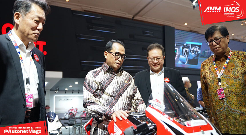 IMOS 2022 Resmi Dibuka, Titik Balik Industri Sepeda Motor Pasca Pandemi IMOS 2022 Resmi Dibuka, Titik Balik Industri Sepeda Motor Pasca Pandemi