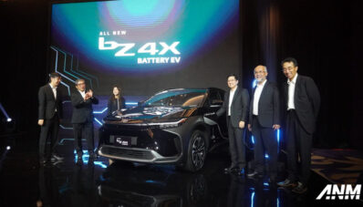 Toyota bZ4X Resmi Dijual di Indonesia, Harga 1,19 Miliar Rupiah! Toyota bZ4X Resmi Dijual di Indonesia, Harga 1,19 Miliar Rupiah!