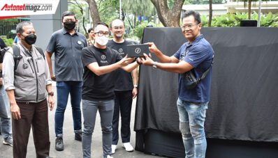 Alva Resmikan Experience Center di SCBD dan Lakukan Handover Ke 10 Pembeli Pertama
