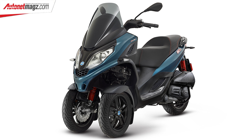 Nasional, piaggio-mp3-300-hpe-sport-2022-indonesia-front-blu-oxygen: Piaggio MP3 300 hpe Sport 2023 Resmi Mengaspal Di Indonesia