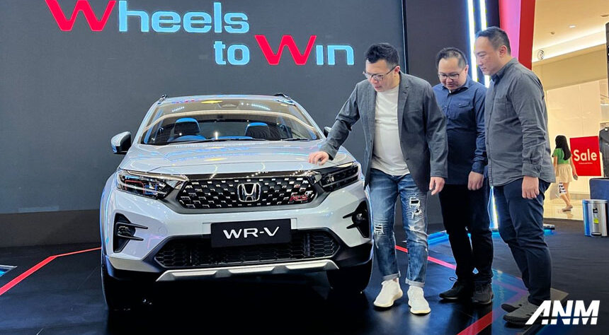 Honda WR-V Sapa Publik Surabaya, Calon Laris Manis Berikutnya? Honda WR-V Sapa Publik Surabaya, Calon Laris Manis Berikutnya?