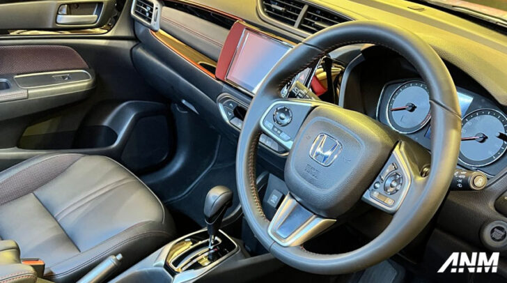 Honda Akhirnya Luncurkan WR-V Bertransmisi Manual!