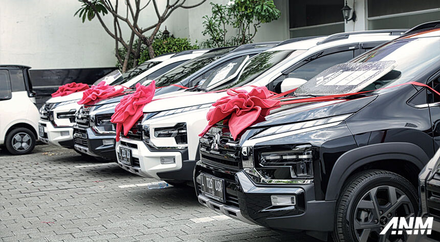 Sun Star Mitsubishi Surabaya Handover Unit Xpander Cross, Penjualan Tinggi! Sun Star Mitsubishi Surabaya Handover Unit Xpander Cross, Penjualan Tinggi!