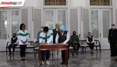 Grab Serahkan Bantuan Korban Gempa Cianjur Senilai Lebih Dari Rp 2 Miliar