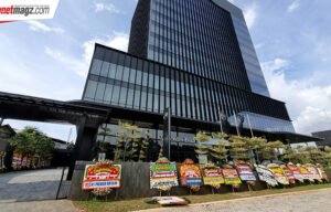 Mercedes Benz Indonesia Resmikan Diler Berkonsep MAR2020 Di Bintaro Mercedes Benz Indonesia Resmikan Diler Berkonsep MAR2020 Di Bintaro