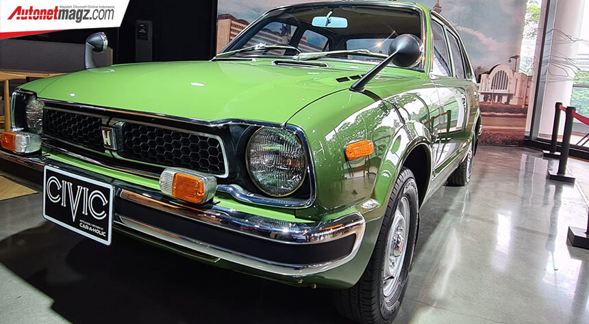 Honda Pajang Honda Civic Generasi Pertama di Dreams Cafe Honda Pajang Honda Civic Generasi Pertama di Dreams Cafe