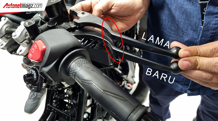 Berita, yamaha-x-max-connected-2022-media-workshop-tuas-rem-handle-brake: Ternyata Ini Detail Perbedaan Yamaha XMax Connected 2023 Dengan Model Sebelumnya!