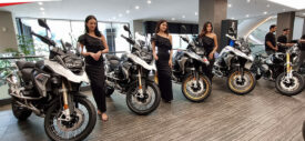2-wheelers-glamour-auto-boutique-jb-group-2023-service-bay-aftersales