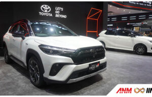 IIMS 2023 : Toyota Corolla Cross GR Sport Dirilis, Dapat TSS & Velg 18 Inch