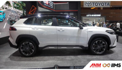 IIMS 2023 : Toyota Corolla Cross GR Sport Dirilis, Dapat TSS & Velg 18 Inch