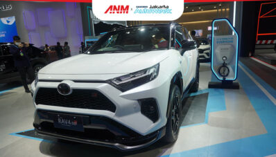 GJAW 2023 : Toyota RAV4 PHEV GR Sport Mendadak Muncul, Mau Dijual?? GJAW 2023 : Toyota RAV4 PHEV GR Sport Mendadak Muncul, Mau Dijual??