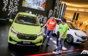 Honda Brio Facelift Resmi Meluncur di Surabaya, Mulai 171 Jutaan Sob! Honda Brio Facelift Resmi Meluncur di Surabaya, Mulai 171 Jutaan Sob!