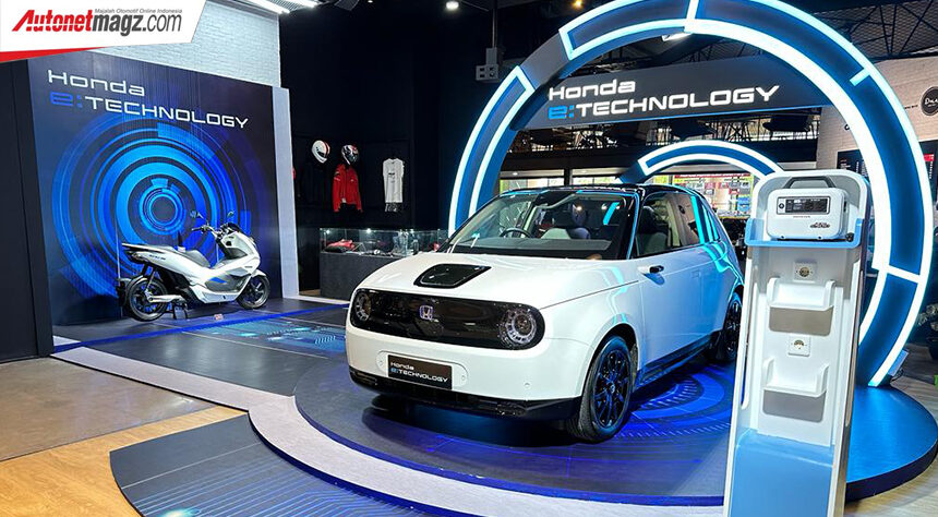 Honda Pamerkan Teknologi Elektrifikasinya di Dreams Café Jakarta Honda Pamerkan Teknologi Elektrifikasinya di Dreams Café Jakarta