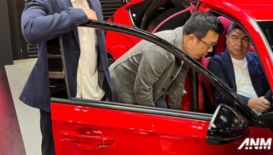 Momen Langka, All New Honda Civic Type R FL5 Dipajang di Pakuwon Mall Surabaya! Momen Langka, All New Honda Civic Type R FL5 Dipajang di Pakuwon Mall Surabaya!