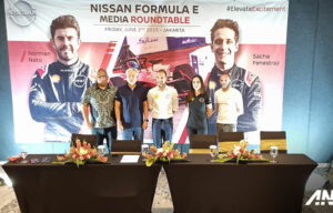 Tim Formula E Nissan Siap Bertarung Dibawah Panasnya Cuaca Jakarta Tim Formula E Nissan Siap Bertarung Dibawah Panasnya Cuaca Jakarta