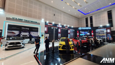 IIMS Surabaya 2023 : Toyota Tampilkan Yaris Cross Secara Perdana di Jawa Timur IIMS Surabaya 2023 : Toyota Tampilkan Yaris Cross Secara Perdana di Jawa Timur
