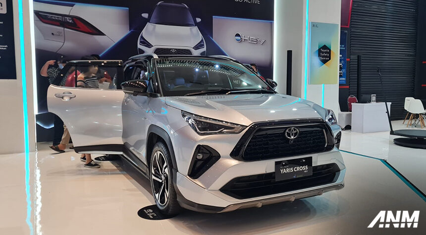 IIMS Surabaya 2023 : Toyota Tampilkan Yaris Cross Secara Perdana di Jawa Timur IIMS Surabaya 2023 : Toyota Tampilkan Yaris Cross Secara Perdana di Jawa Timur