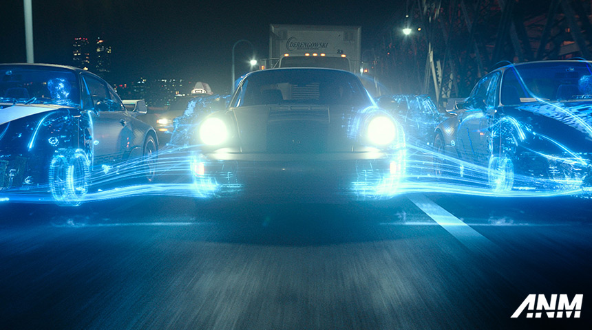 Berita, transformers-rise-of-the-beasts-2023-mirage-porsche-911-carrera-rs-3.8-car-mobil-mode: Mengenal Karakter Mirage, Robot Porsche 911 Dalam Film Transformers Terbaru