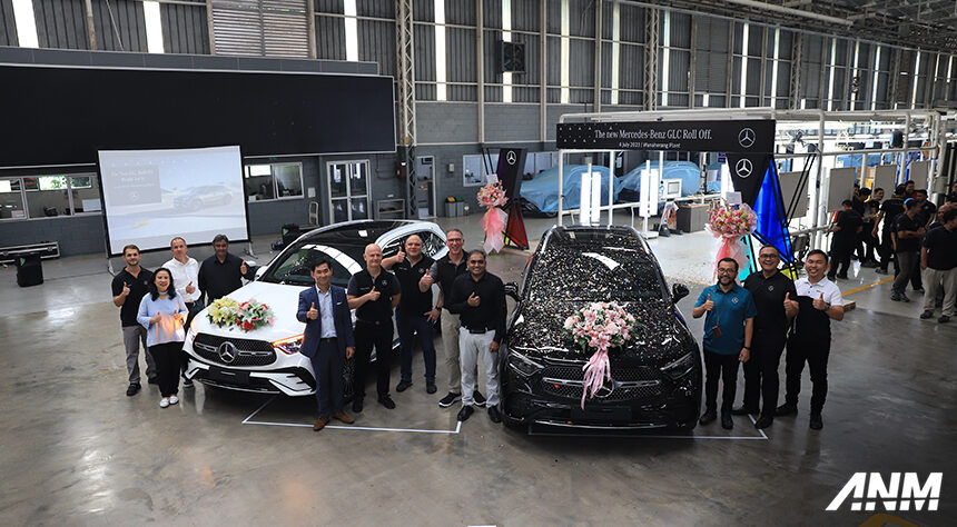 Mercedes Benz Resmi Rakit Lokal GLC-Class Generasi Terbaru! Harga Mulai Rp 1,4 Miliaran Mercedes Benz Resmi Rakit Lokal GLC-Class Generasi Terbaru! Harga Mulai Rp 1,4 Miliaran