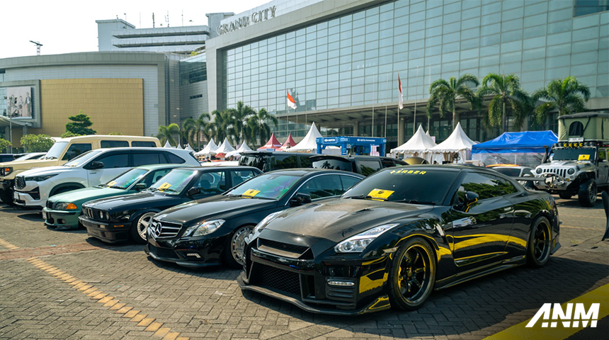 Berita, imx-2023-surabaya: OLX Autos IMX 2023: Surabaya Car Meetup Sukses Hadirkan Ribuan Pengunjung