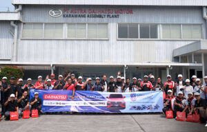Daihatsu Ajak Sahabat Komunitas Kunjungi Pabrik Perakitan di Karawang Daihatsu Ajak Sahabat Komunitas Kunjungi Pabrik Perakitan di Karawang