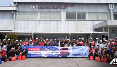 Daihatsu Ajak Sahabat Komunitas Kunjungi Pabrik Perakitan di Karawang Daihatsu Ajak Sahabat Komunitas Kunjungi Pabrik Perakitan di Karawang