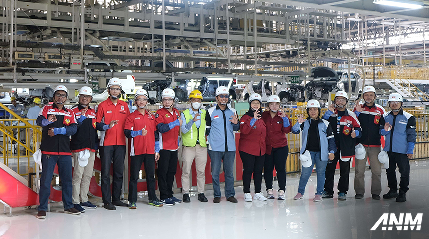 Berita, kunjungan-pabrik-daihatsu: Daihatsu Ajak Sahabat Komunitas Kunjungi Pabrik Perakitan di Karawang