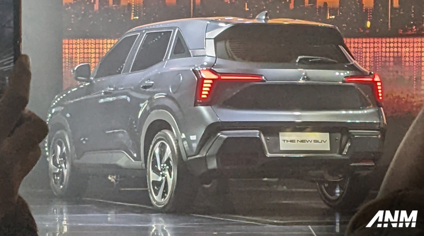 Berita, mitsubishi-xfc-concept-production-2023-grey-rear: Inilah Versi Produksi Mitsubishi XFC Concept, Futuristis Dan Tangguh!