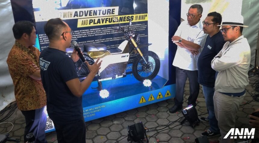 Motor Listrik SMEV EM-1 Dan EM-T Resmi Mengaspal, Hasil Kolaborasi UKM Indonesia Motor Listrik SMEV EM-1 Dan EM-T Resmi Mengaspal, Hasil Kolaborasi UKM Indonesia