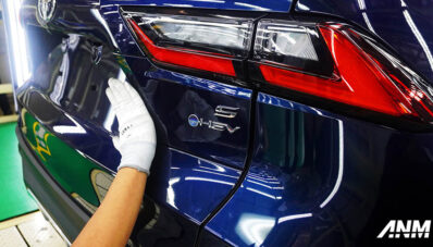 Toyota Dominasi Ekspor Mobil Indonesia, Zenix & Yaris Cross Jadi Primadona Toyota Dominasi Ekspor Mobil Indonesia, Zenix & Yaris Cross Jadi Primadona