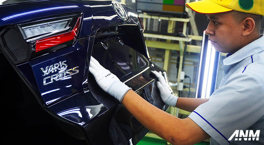 Toyota Dominasi Ekspor Mobil Indonesia, Zenix & Yaris Cross Jadi Primadona Toyota Dominasi Ekspor Mobil Indonesia, Zenix & Yaris Cross Jadi Primadona