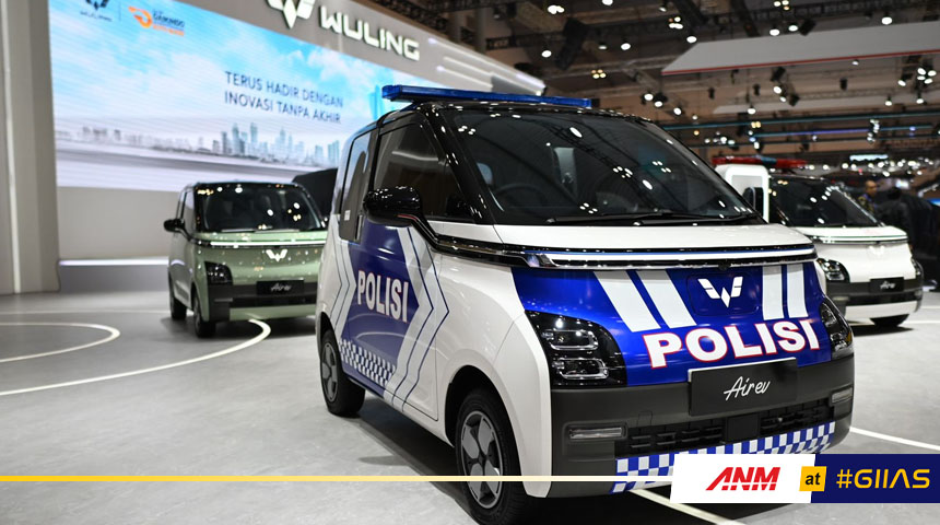 Berita, Wuling Air EV Polisi: GIIAS 2023 : Wuling Pajang 3 Unit Special Display Air EV, Bisa Jadi Apa Aja!