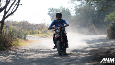 Mau Melintasi Jalan Berpasir? Simak Petuah dari Yamaha STSJ Berikut Ini! Mau Melintasi Jalan Berpasir? Simak Petuah dari Yamaha STSJ Berikut Ini!