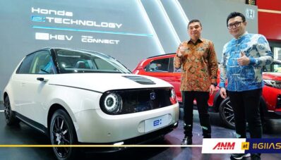 GIIAS Surabaya 2023 : Tampilan EV, Honda Boyong All New CR-V Hybrid & Honda e