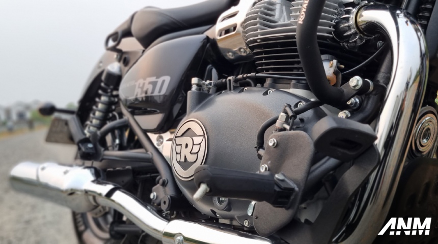 Nasional, royal-enfield-super-meteor-650-2023-astral-black-engine: Royal Enfield Super Meteor 650, Pantas Menyandang Gelar ‘Flagship Model’