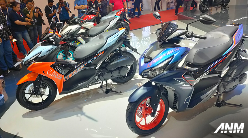 Berita, yamaha-aerox-1: IMOS 2023: Yamaha Rilis Aerox dengan Desain Striping Baru!