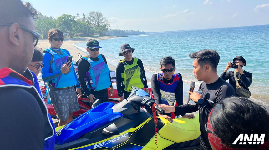 Berita, Wave Runner Yamaha Indonesia: Menjajal Wave Runner Yamaha di Sengigi lombok : Bagai Naik Maxi Scooter di Air