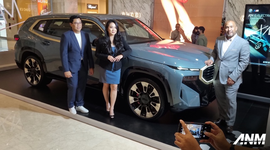 Berita, bmw-joy-is-electric-exhibition-2023-plaza-senayan-xm: BMW Joy Is Electric 2023, Exhibition Pertama Full Mobil Elektrifikasi Premium