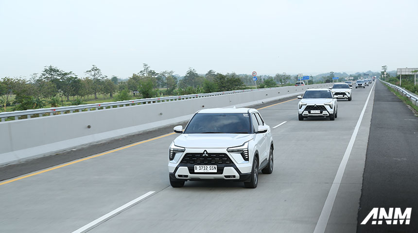 Berita, Mitsubishi Xforce Tol Semarang: Test Drive Mitsubishi XForce : Rasa Nyetirnya Nggak Terduga!